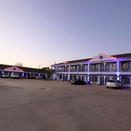 Scottish Inn And Suites Houston-Jones Road Louetta Bagian luar foto