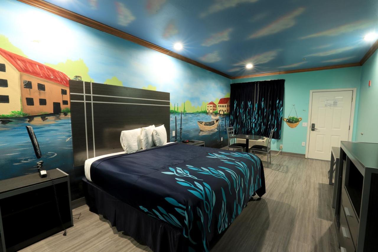 Scottish Inn And Suites Houston-Jones Road Louetta Bagian luar foto