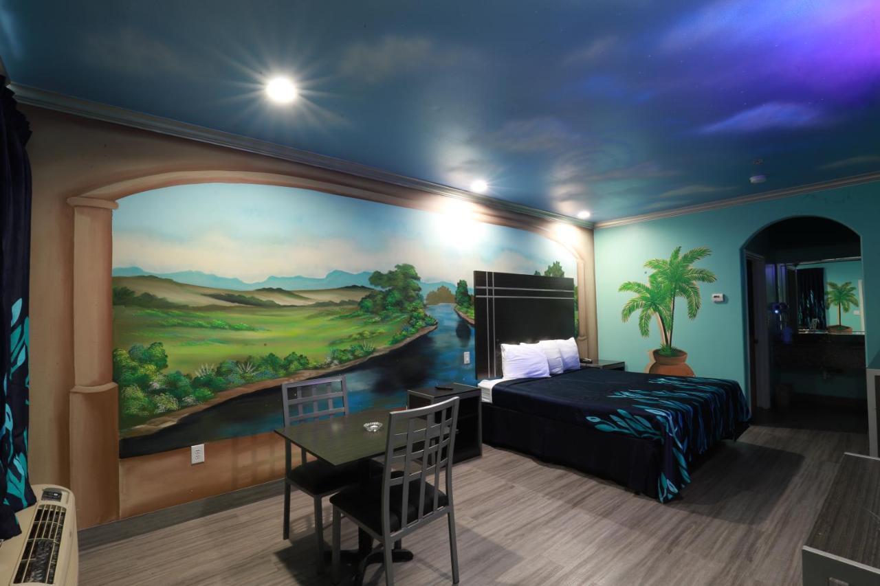 Scottish Inn And Suites Houston-Jones Road Louetta Bagian luar foto