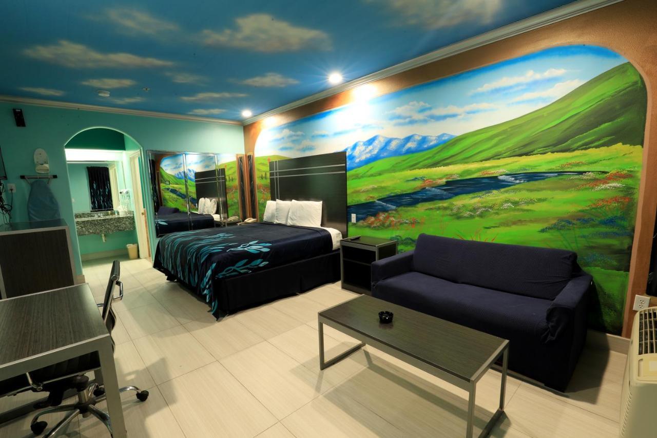 Scottish Inn And Suites Houston-Jones Road Louetta Bagian luar foto
