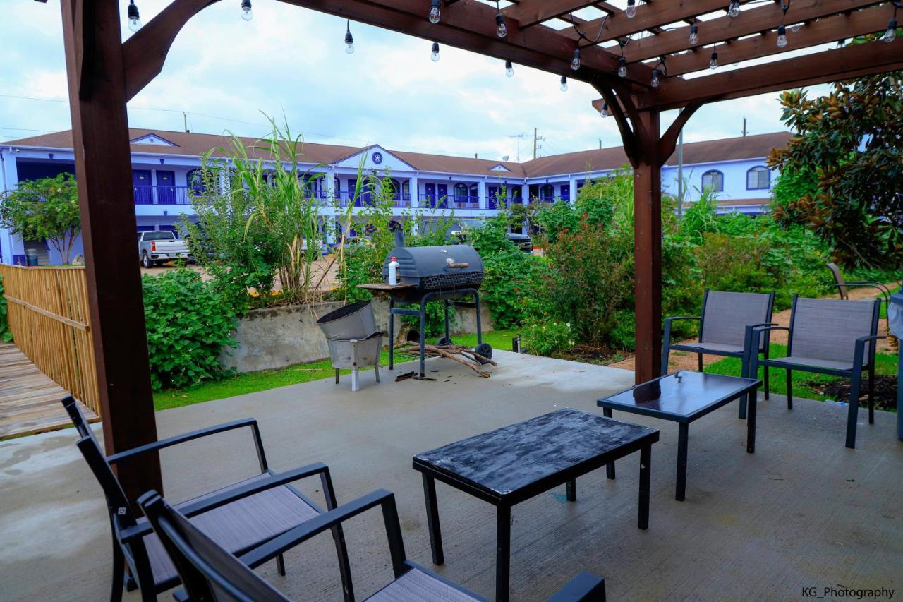 Scottish Inn And Suites Houston-Jones Road Louetta Bagian luar foto