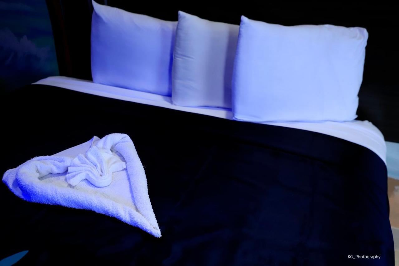 Scottish Inn And Suites Houston-Jones Road Louetta Bagian luar foto